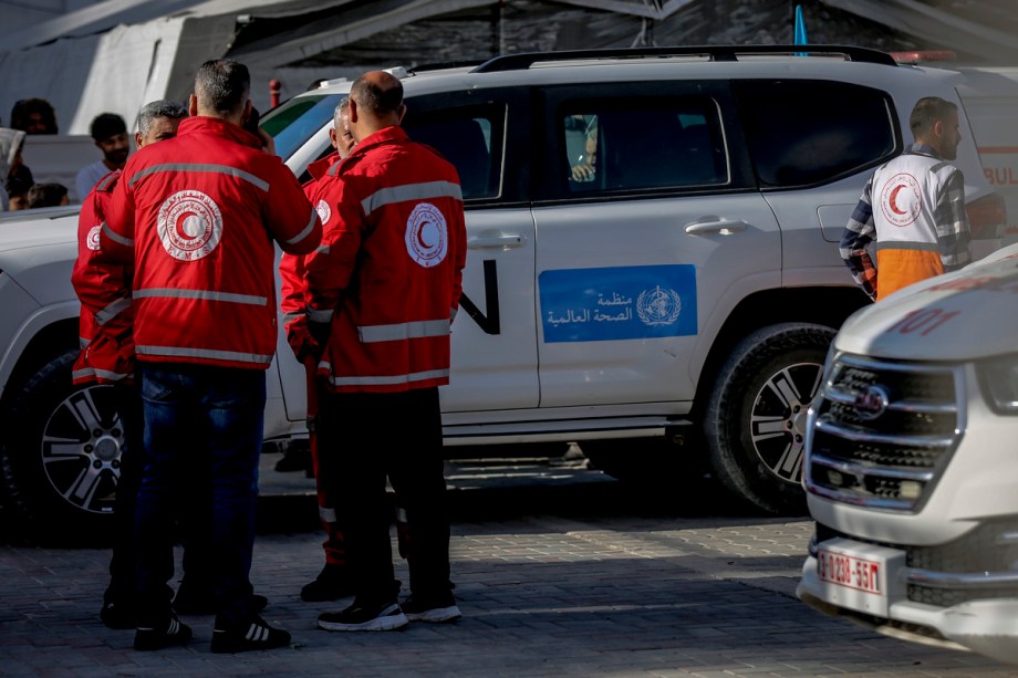 Israel canceled coordination for patient evacuations, says Palestinian Red Crescent – Middle East Monitor