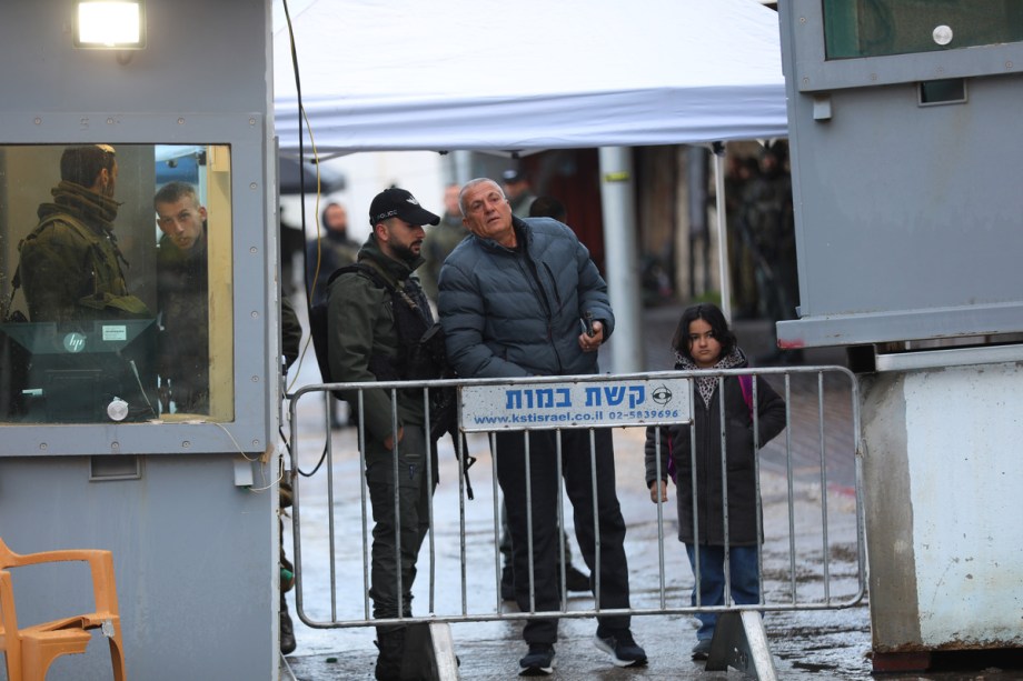 Israel tightens access to Al-Aqsa Mosque for 2nd Friday of Ramadan – Middle East Monitor