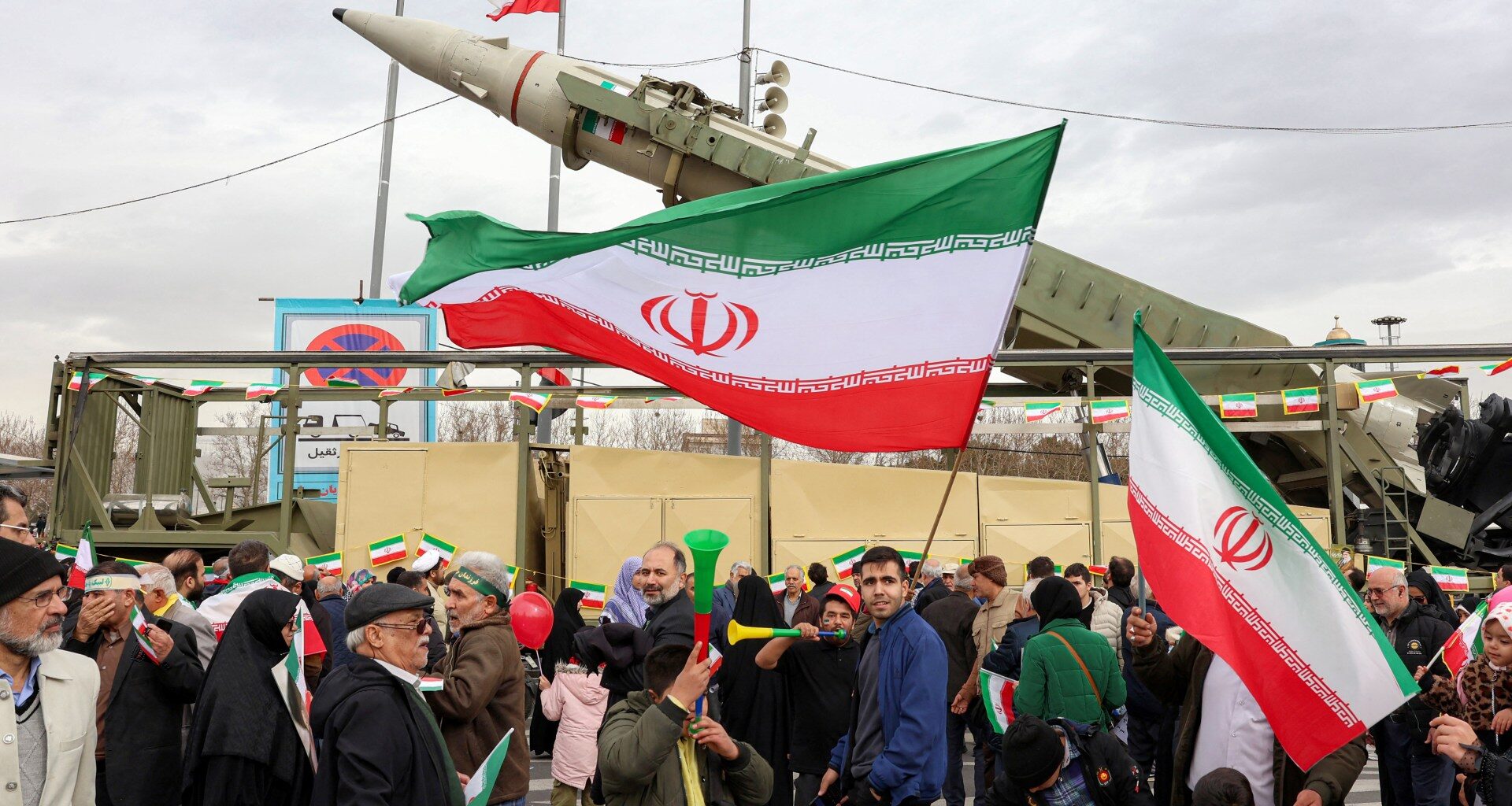 Iran says missile programme non-negotiable as Tehran, Washington eye talks | Israel-Iran conflict News