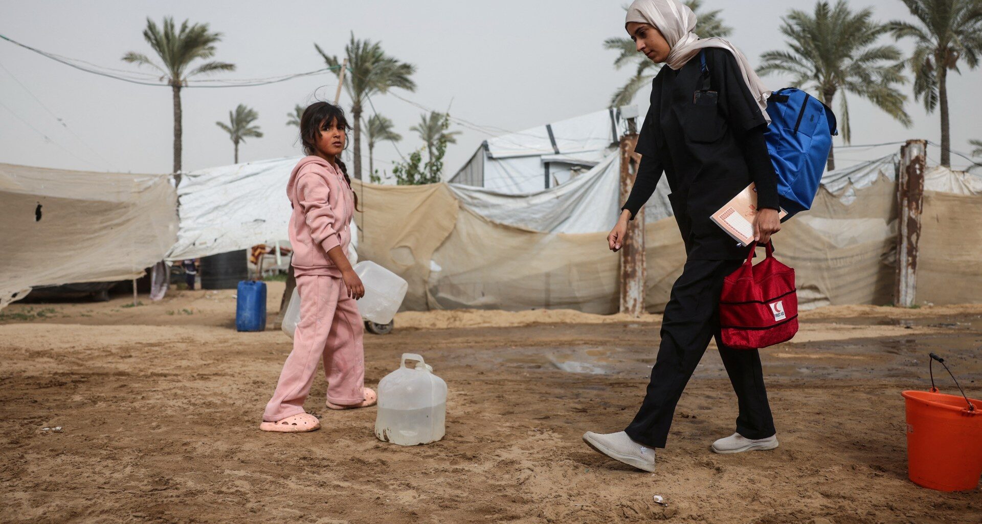 Onsite gunmen force MSF to stop work at Gaza’s Nasser Hospital | Israel-Palestine conflict News