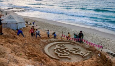 Amid destruction, loss, Gaza clings to Ramadan traditions with resilience | Gaza News