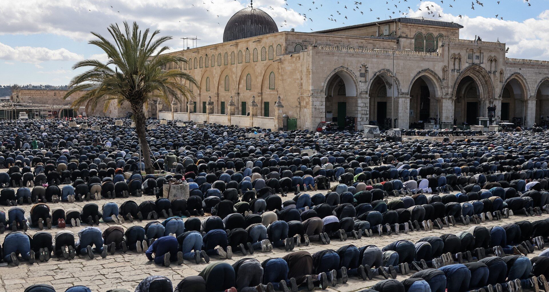 100,000 pray at Al-Aqsa amid Israeli restrictions on 2nd Friday of Ramadan | Israel-Palestine conflict News