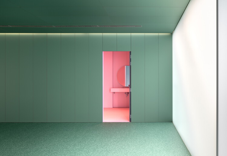 Allergology Department - Hospital of Navarre / GVG Estudio - Image 1 of 11