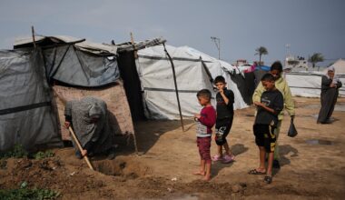 Aid groups petition High Court to let them keep working in Gaza after ban over new rules