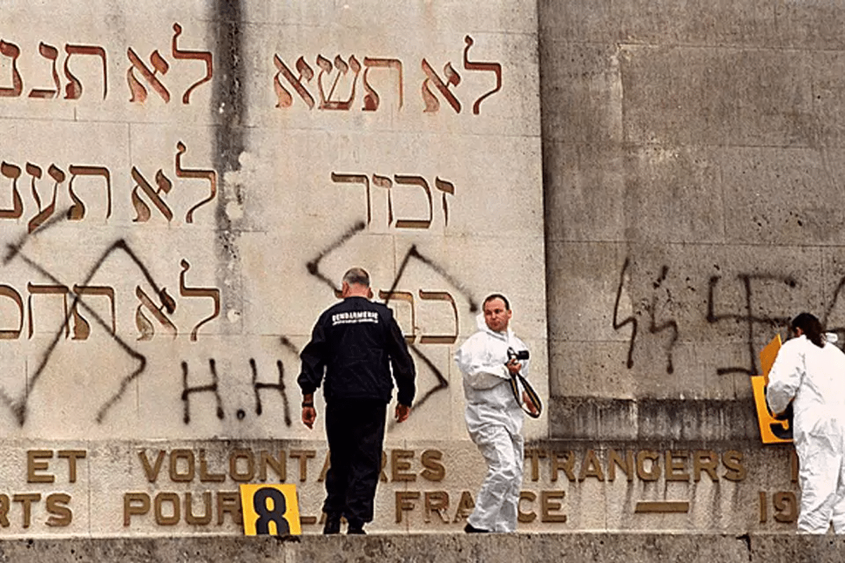 1,400 French Jews Explore Israel at Paris Conference