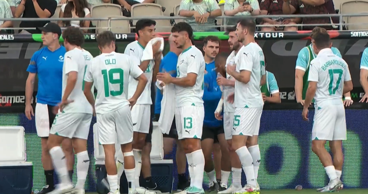 'A disgrace' — six minutes of drinks breaks planned for FIFA World Cup games