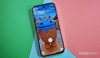 Android 16 QPR1 lock screen on a Pixel 9 Pro