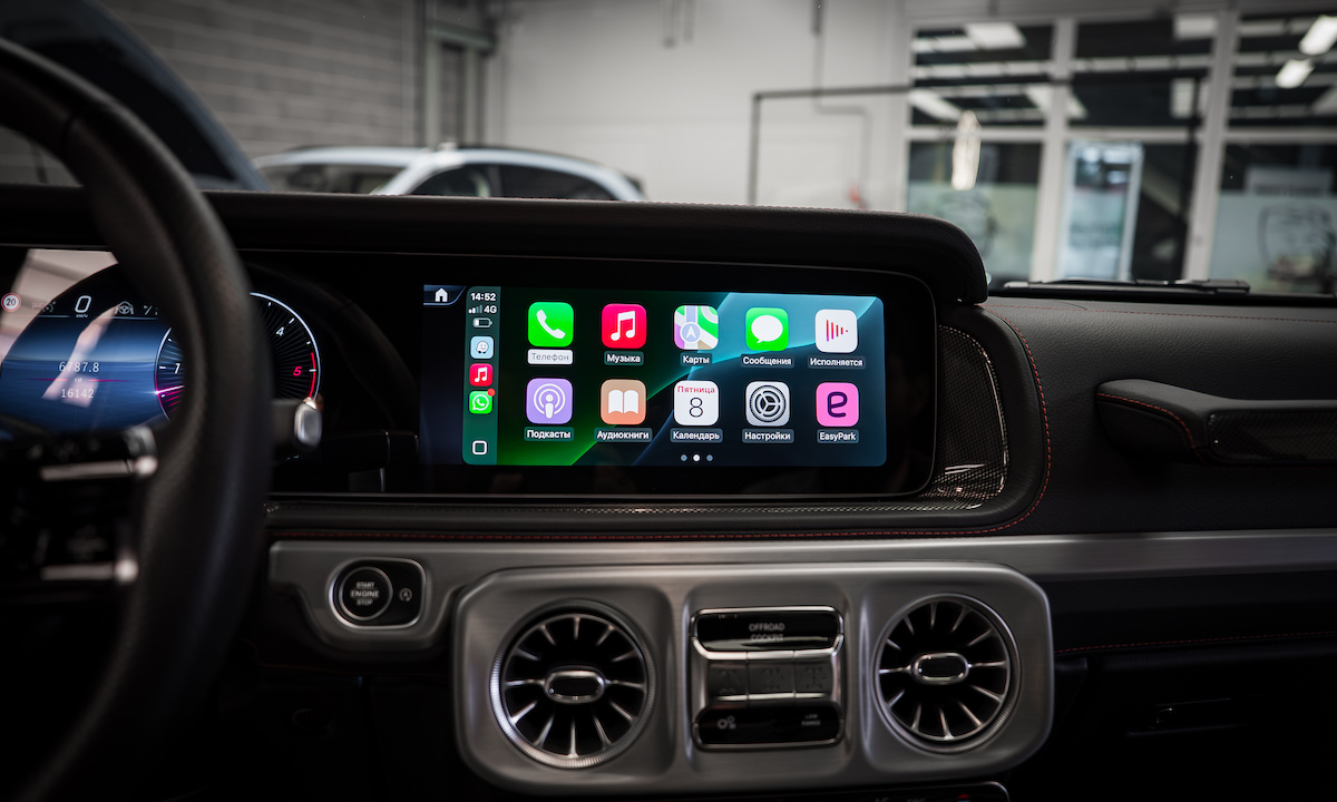 Apple CarPlay, AI