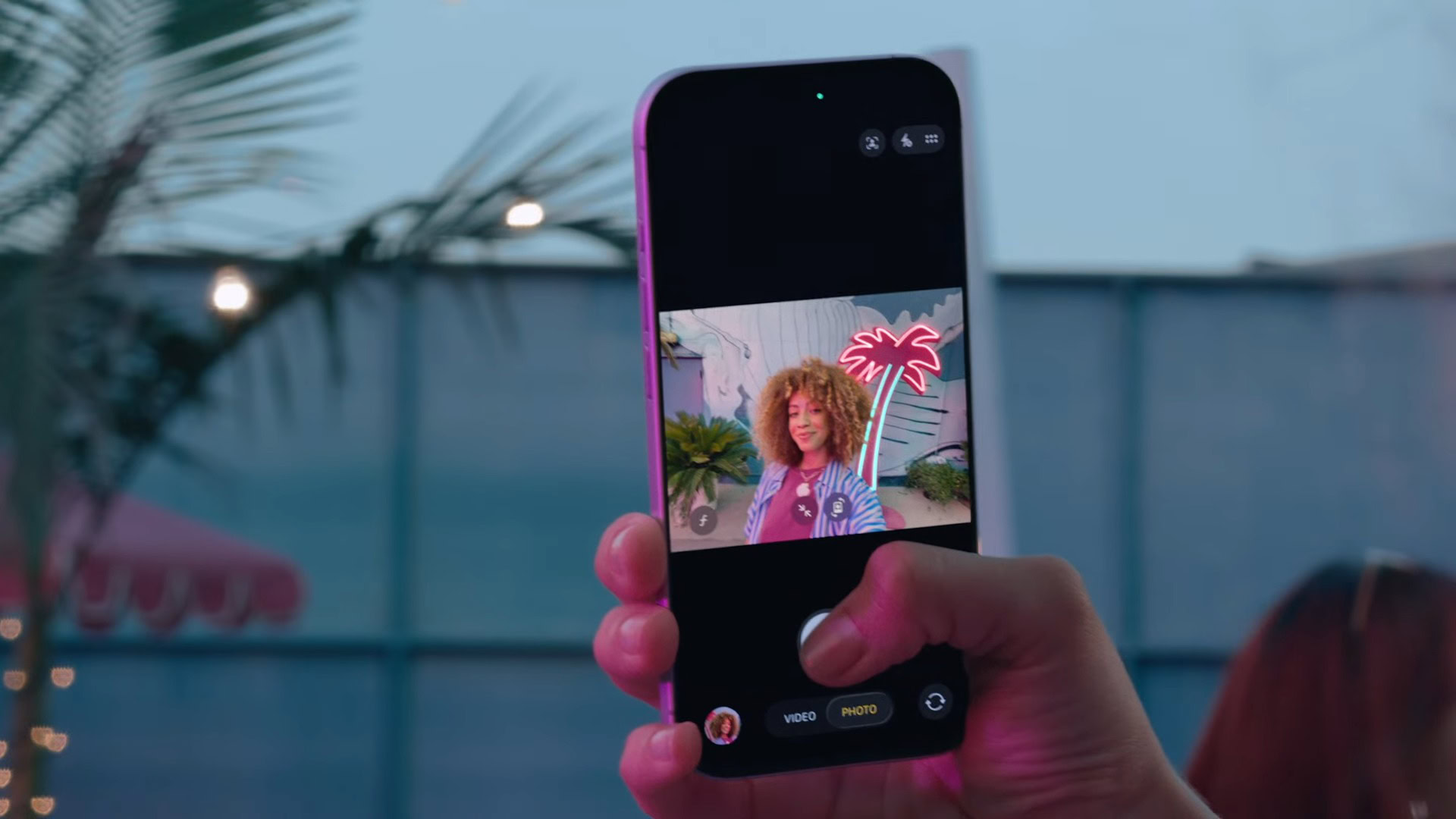 Apple iPhone 17 Center Stage camera for landscape and portrait selfies (1)