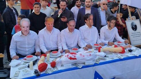 Graphic display in Turkey depicts Netanyahu, Trump eating organs of Palestinian child