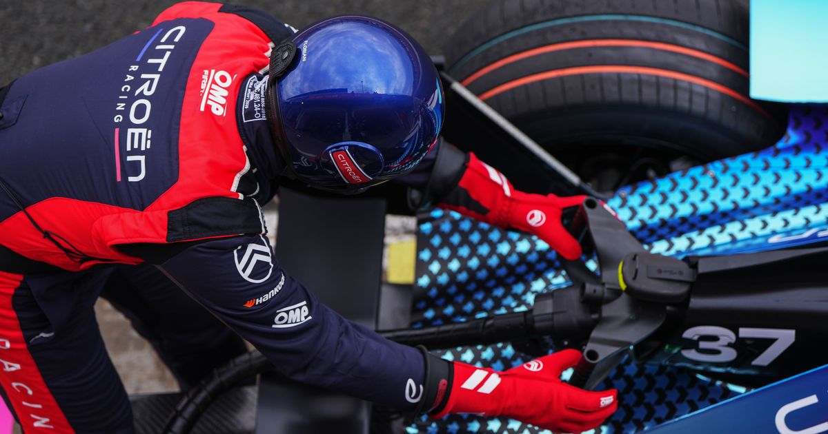 Everything you need to know about PIT BOOST in Formula E