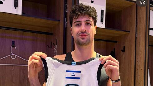 'I feel like I’m playing together with the people of Israel on the court