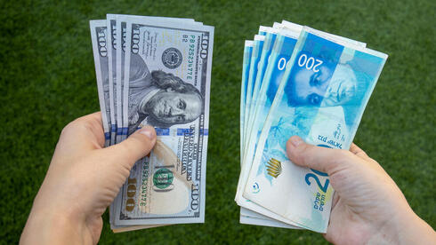 Mega-tech deals add momentum to a surging shekel