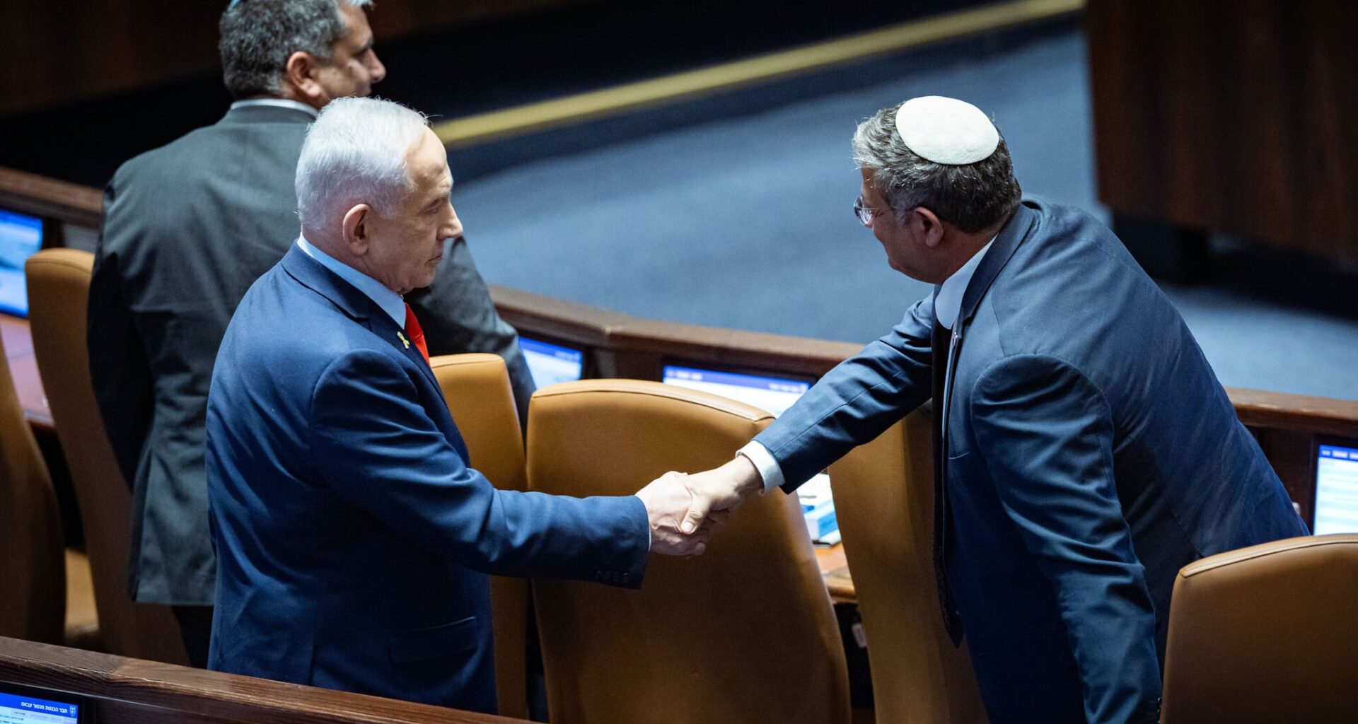 High Court orders Netanyahu to explain why he hasn't fired Ben Gvir