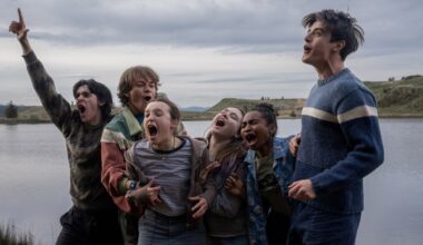 Bella Ramsey in Uneven Teen Cancer Dramedy