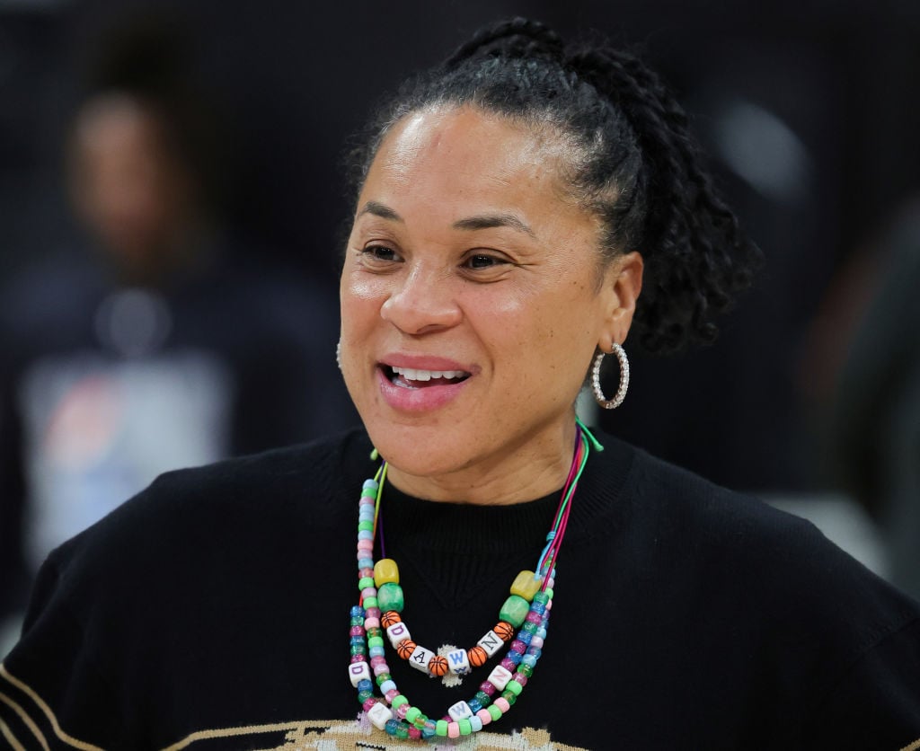 Head coach Dawn Staley of the South Carolina Gamecocks