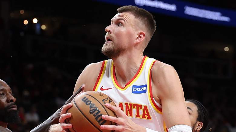 Kristaps Porzingis #8 of the Golden State Warriors