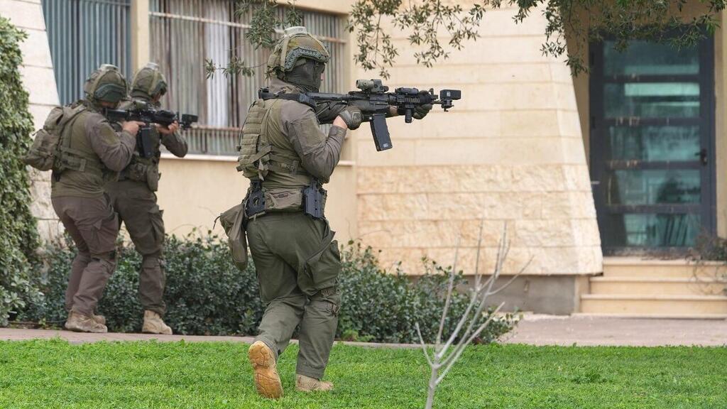 תרגיל של יחידת פרא (לוט"ר גולן) במושב נטור