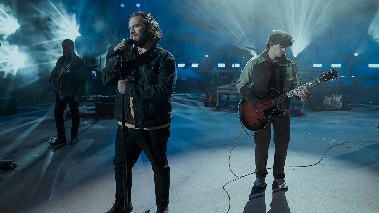 John Michael Finley as Bart and Sammy Dell as Sam in I Can Only Imagine 2.