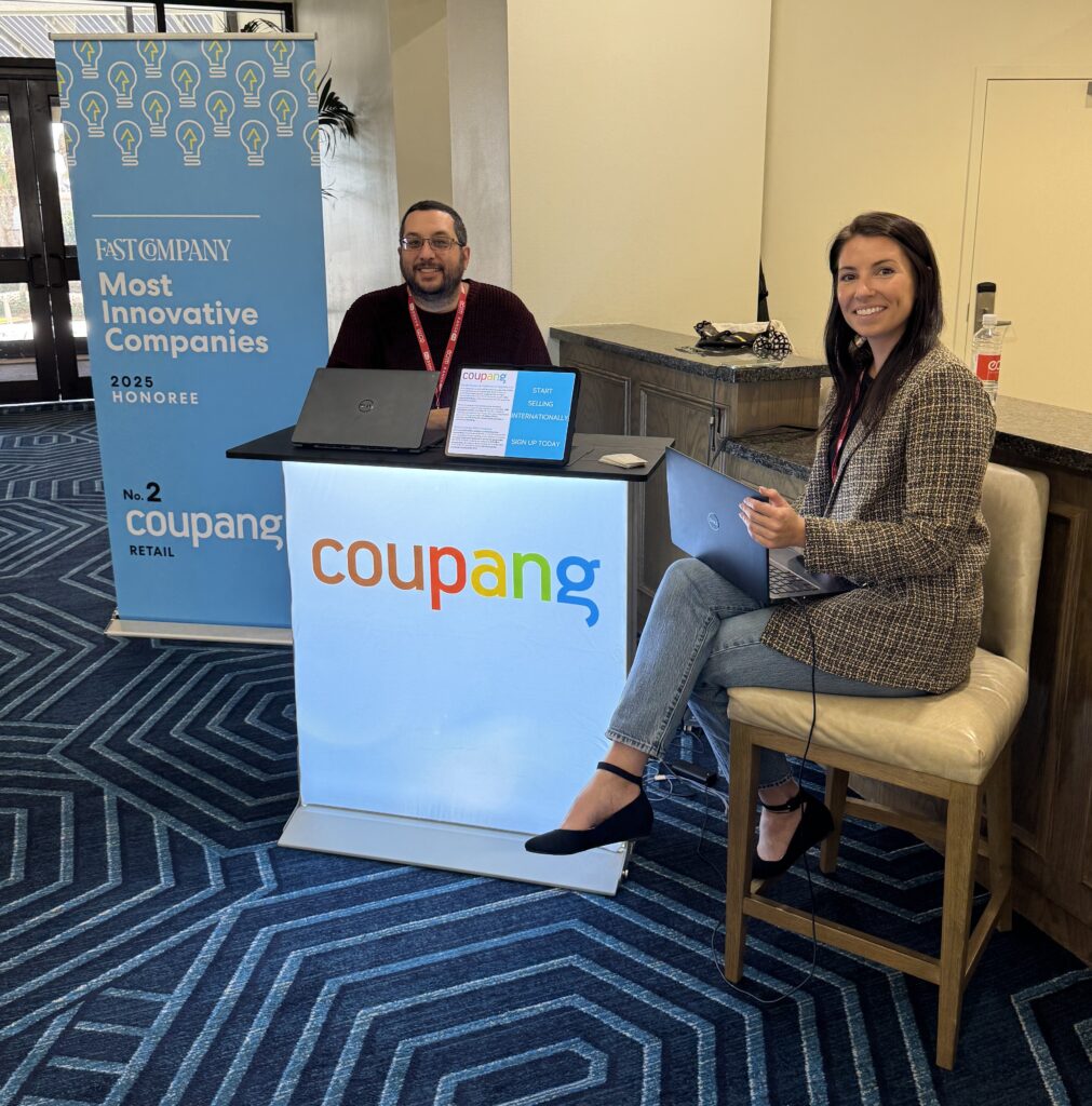 Coupang team members meeting U.S. small and medium-sized business owners at the ECRM retail show in Destin, Florida.