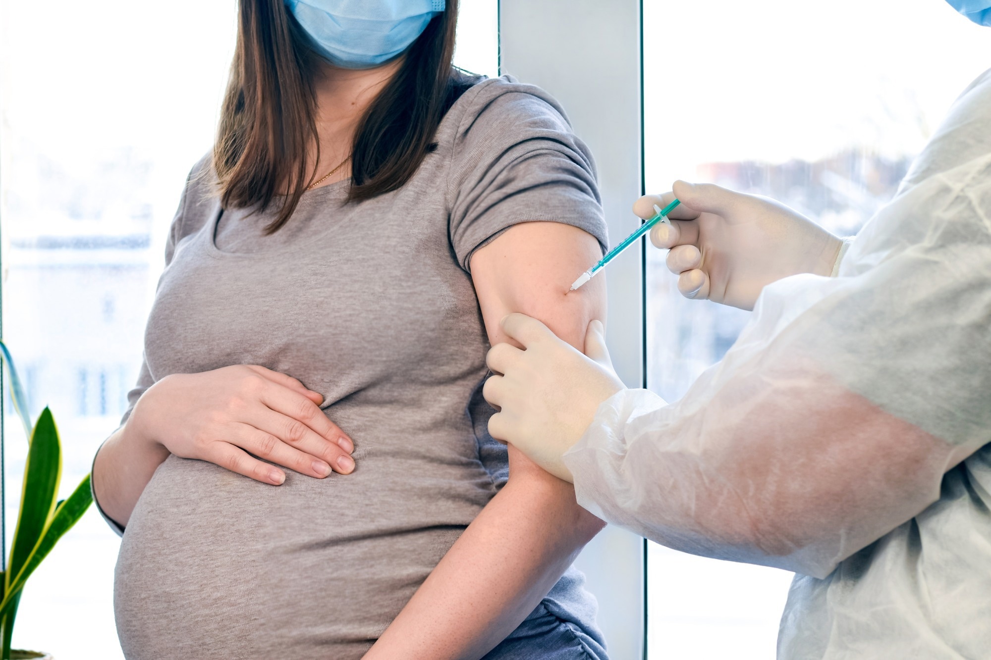 Study: COVID-19 vaccination carries no association with childbirth rates in Sweden. Image Credit: Marina Demidiuk / Shutterstock