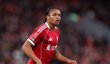 Carragher Labels Liverpool Win a 'Robbery' Amid Criticism - 조선일보