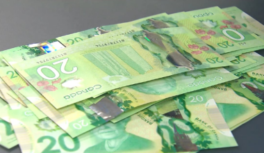 How a budget can help keep you from living paycheck to paycheck - CTV News