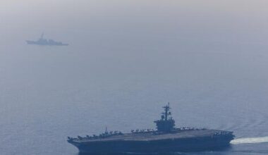 Witkoff and Kushner visit aircraft carrier, Iran issues warning: “We are ready”
