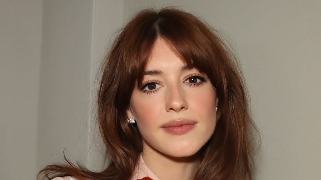 Daisy Edgar-Jones Takes Her Blush to Her Hair