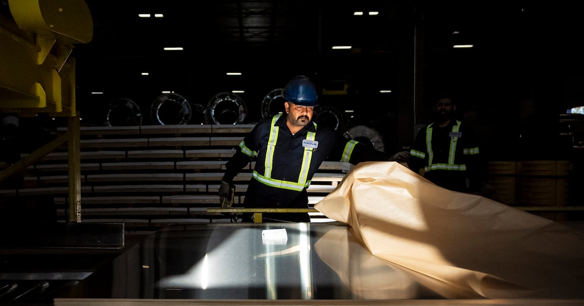 Canada’s loss of 25,000 jobs not as bad as it looks, economist explains - CTV News