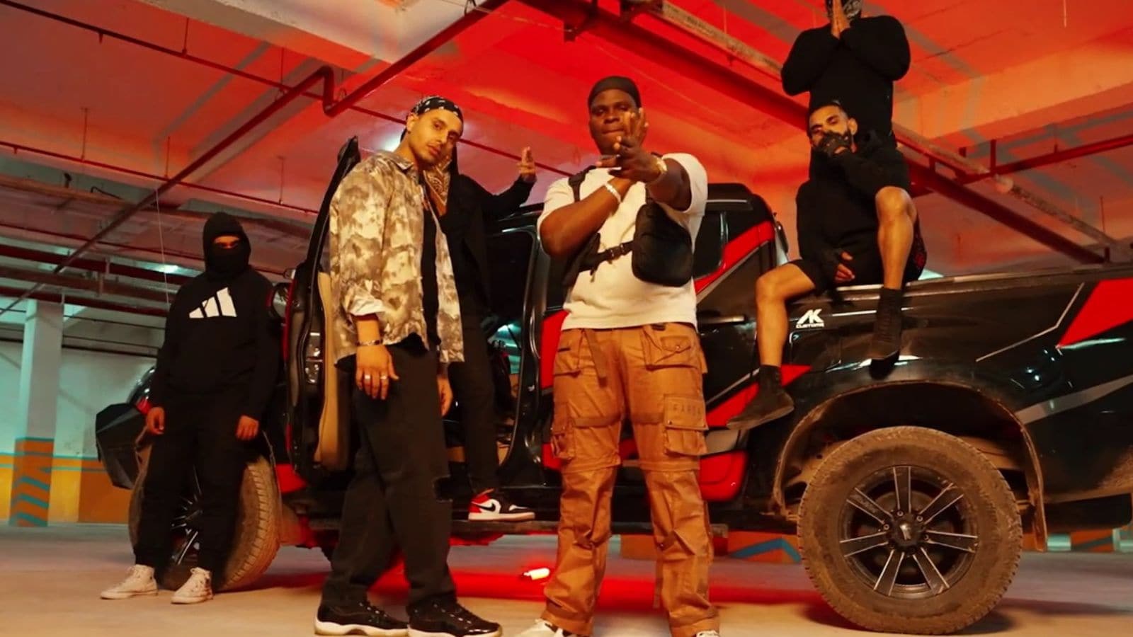 Yung Sammy credits artists like Yo Yo Honey Singh and Bohemia for inspiring him to experiment with Hindi and regional dialects in rap. Taking cues from these pioneers, he carved out his own niche, not copying, but innovating. Today, he is associated with the Desi Trill label and continues redefining multilingual hip-hop. Yung Sammy credits artists like Yo Yo Honey Singh and Bohemia for inspiring him to experiment with Hindi and regional dialects in rap. Taking cues from these pioneers, he carved out his own niche, not copying, but innovating. Today, he is associated with the Desi Trill label and continues redefining multilingual hip-hop.