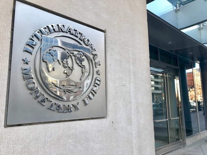 IMF Keeps Its Forecast for Chinas Economic Growth at 4.5% in 2026