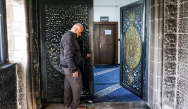 Israeli settlers deface, set fire to West Bank mosque during Ramadan | Israel-Palestine conflict News