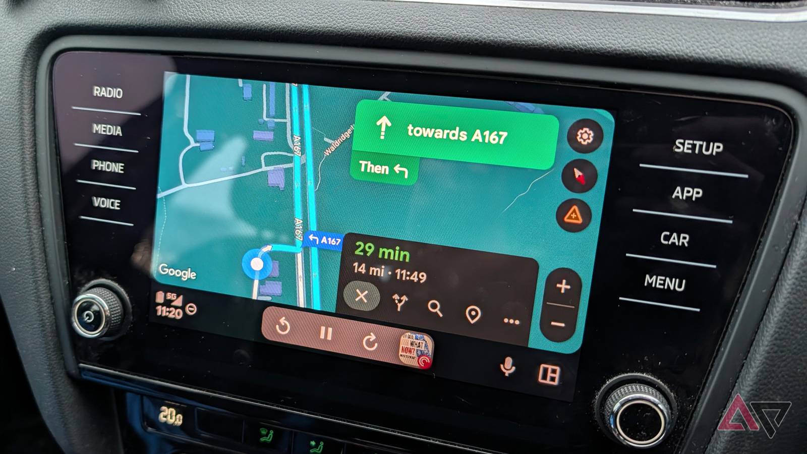 Android Auto 16.1 update fixes broken steering wheel controls caused by squiggly line bug