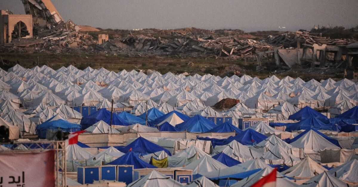 Hamas official says group in final stage of choosing new chief