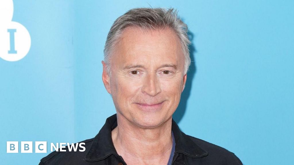 Trainspotting star Robert Carlyle joins Line of Duty cast - BBC