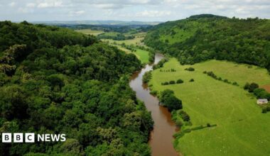 Charity launches legal action over River Wye pollution concerns