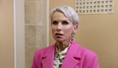 Coronation Street confirms new enemy for Debbie in devastating prison scenes