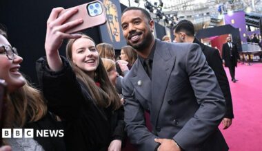 Alan Cumming hosts Bafta awards on British cinema's biggest night