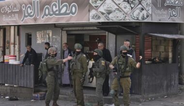 Israel detains journalists, solidarity activists in occupied West Bank