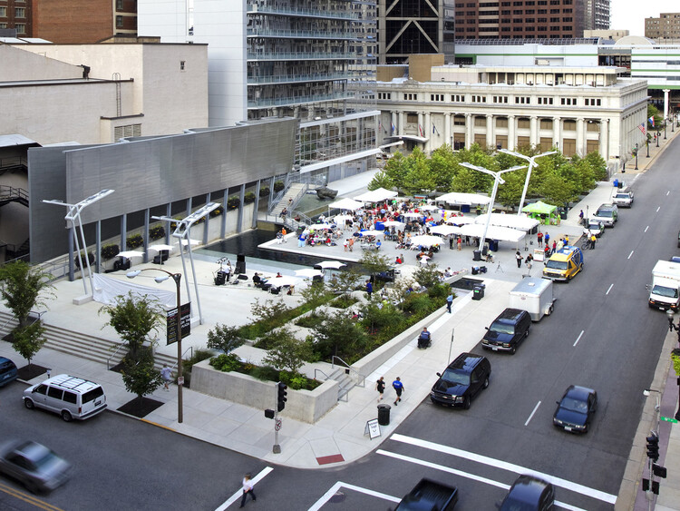 Dispatched: Architecture of the American Post Office and the Privatization of Civic Space - Image 9 of 15