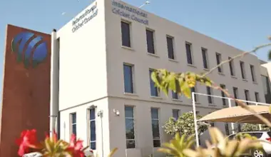 star-sports-on-dark-background