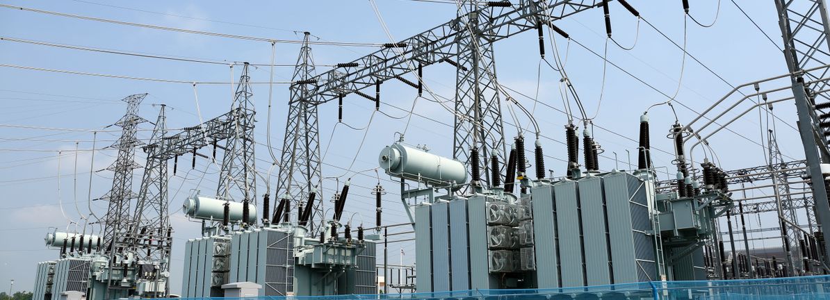 Veolia Environnement (ENXTPA:VIE) Valuation Check As US Labor Complaint Adds New Uncertainties