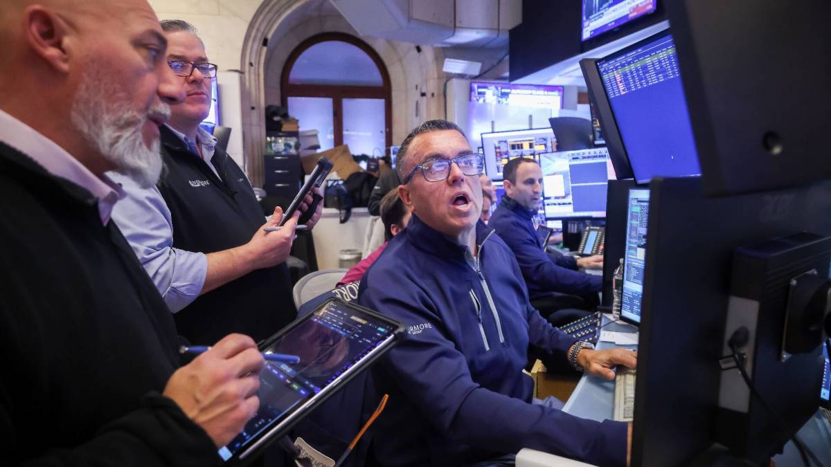 Mag 7 faces brutal reality check as $200B AI bill drops bombshell