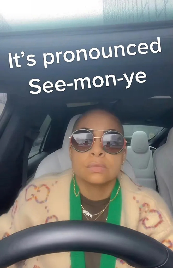 Raven-Symoné (Pronounced: See-mon-ye)