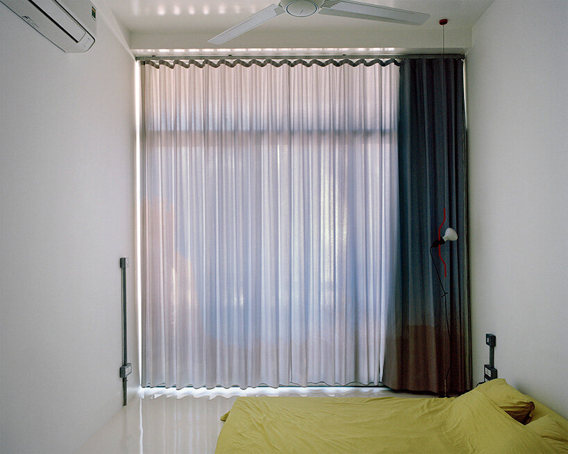 a hybrid domestic-work model embedded in the urban history of the city