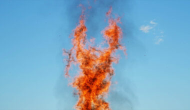 Spinning fire whirls may clean oil spills faster and with less smoke