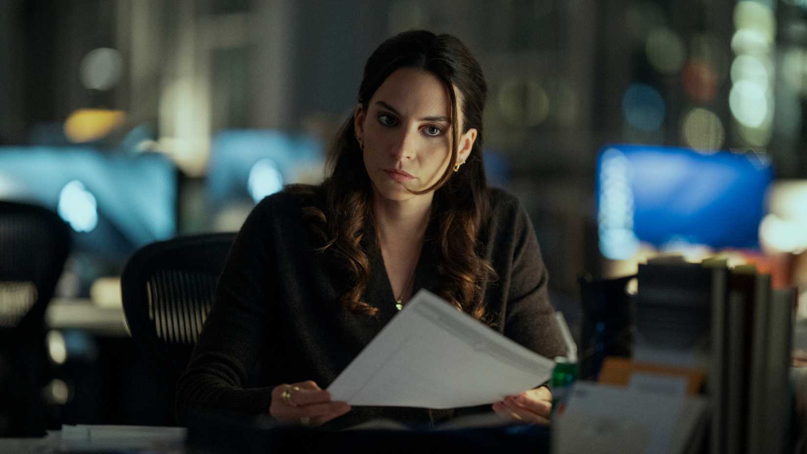 Genesis Rodriguez as Isabel in The Night Agent season 3