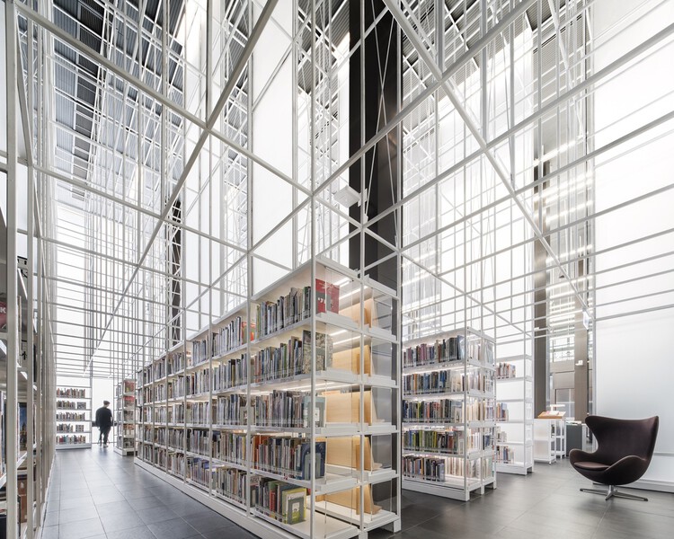 Heritage in Motion: Bangkok’s Buildings That Continue to Become - Image 22 of 22