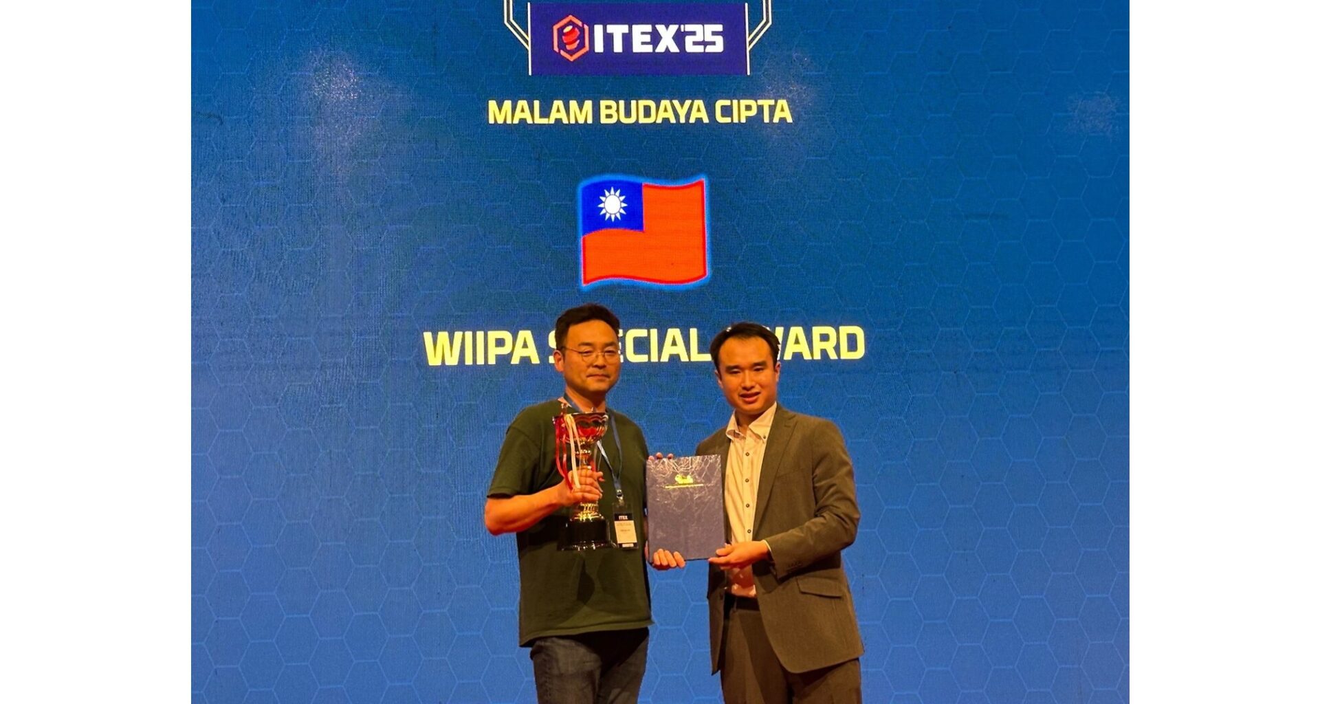 Vadel Introduces 'Natural Cat Stone,' an Eco-Friendly Cat Litter for Sustainable Feline Care